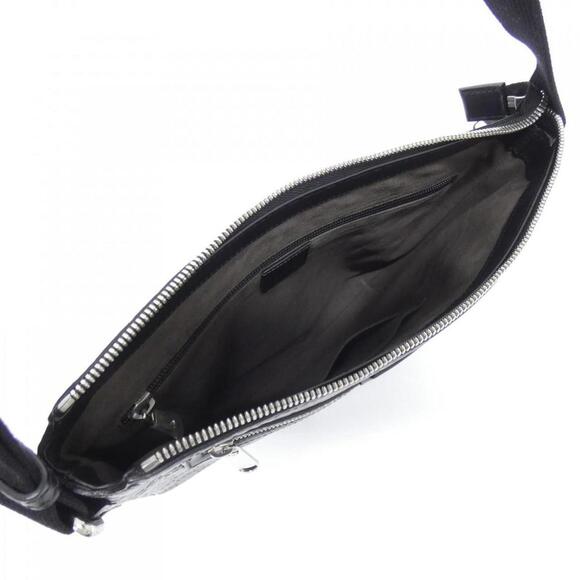 GUCCI Authentic Black Shoulder Bag - Picture 10 of 10